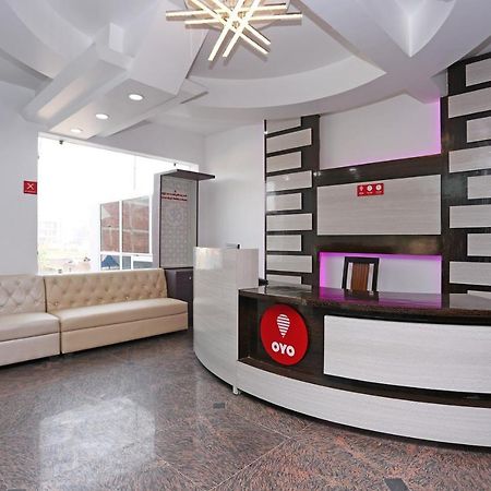 Capital O 10060 Hotel The Leaf Lucknow Esterno foto